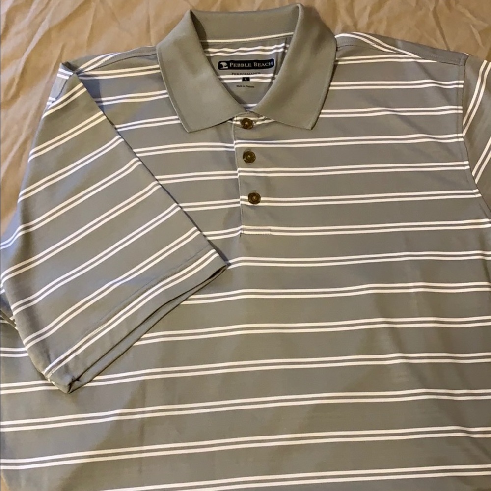 Golf Polo short sleeve. Grey and white.  Large.